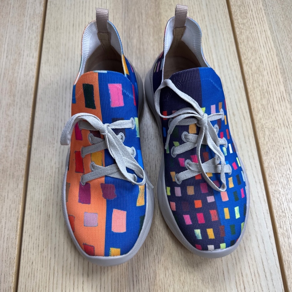 UIN Art‎ Travel Shoes Womens 7.5 Mismatched Geometric Knit Sneakers W1116446